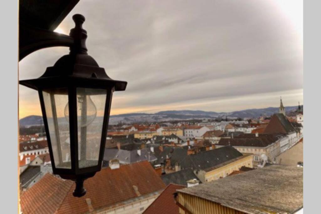 Terrassen Appartement Ueber Den Daechern Von Krems Krems an der Donau Exterior foto